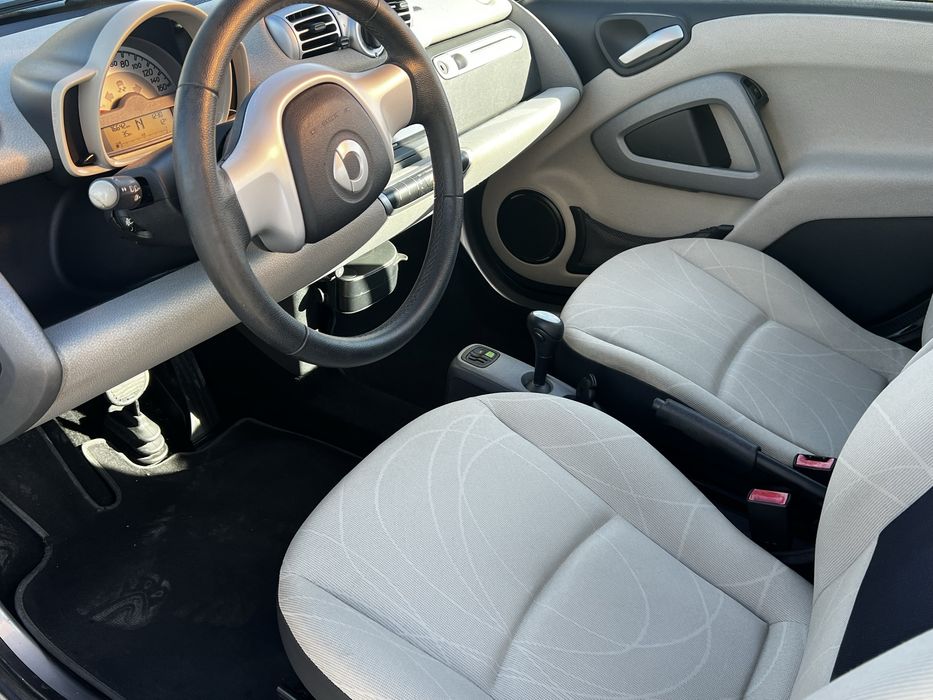 Smart Fortwo 1.0 MHD 71 de 2011 com apenas 76000 kms