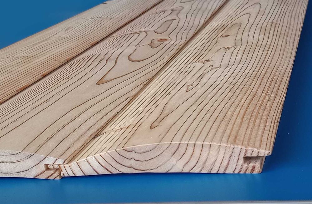 Deska elewacyjna w kształcie bala - Modrzew