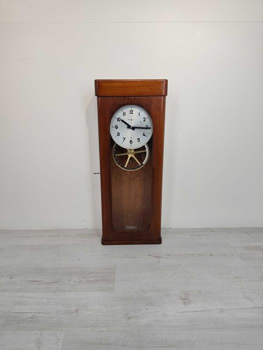 Antyczny Zegar Ścienny Wahadłowy Matka