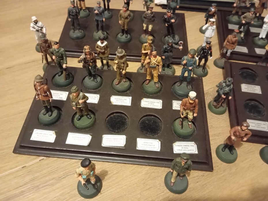 Colecção de soldadinhos de chumbo da 2a guerra mundial Lusomundo