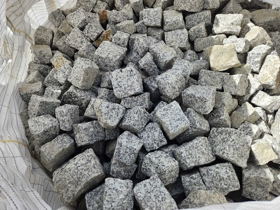 Granit, trawertyn, marmur - stopnice, płytki, taras, schody, parapet