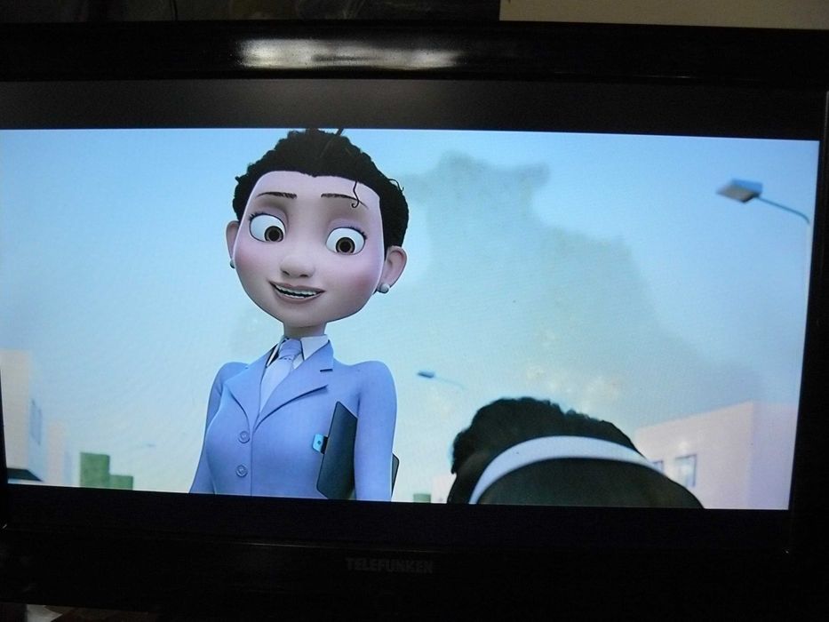 Telewizor 19 calowy z pilotem Telefunken hdmi i inne wejścia