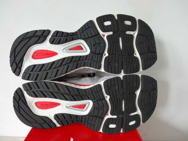 Buty NEW BALANCE 880 v9 roz 43 Do Biegania Sportowe