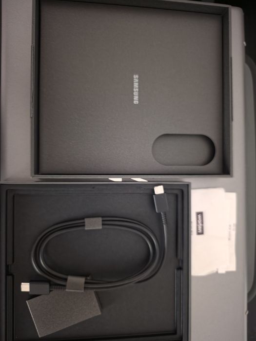 Samsung galaxy fold 8 Ultra - 256gb