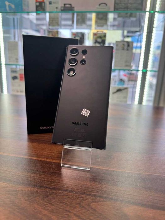Smartfon Samsung Galaxy S23 Ultra 8GB / 256 GB 5G czarny Super stan