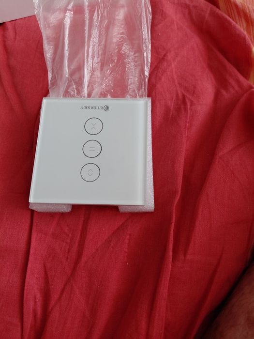 Inteligentny włącznik do zasłon