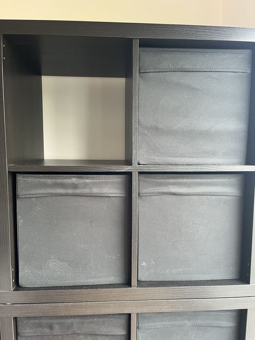 Modulos (2) /prateleiras com caixas pretas (8)