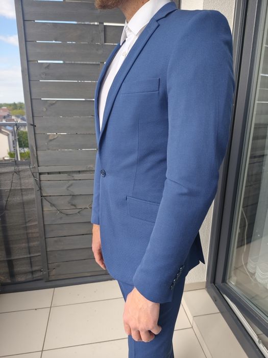Męski garniturr.