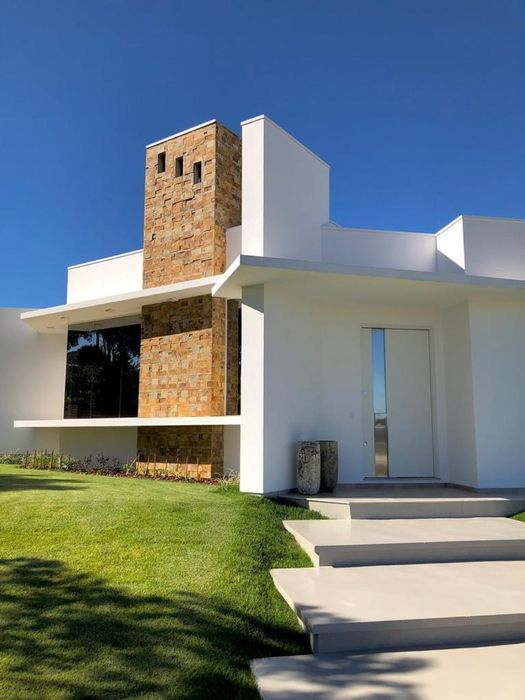 Revestimento em pedra amarela