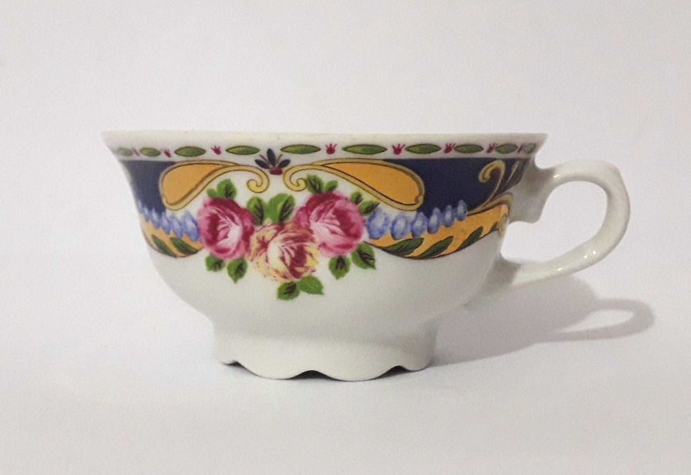 Chávena de porcelana com motivo floral Visavi