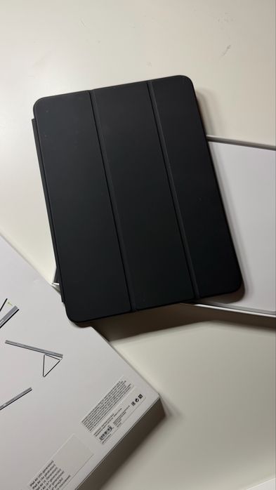 iPad Air 4th Generation 64 GB Wi-Fi + Akcesoria