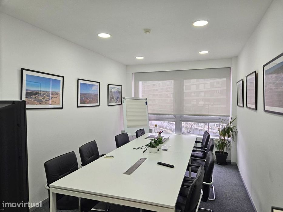 Arrendar Escritório Lisboa | 163 m2 | Amoreiras | Cluttons