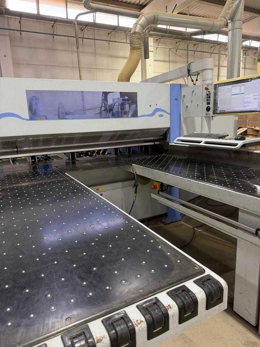 Seccionadora Holzma HPL 300