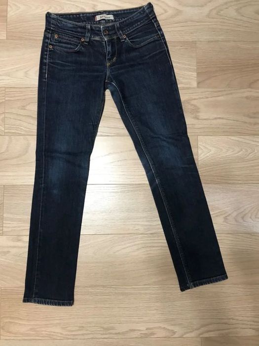 Jeansy Levis 27