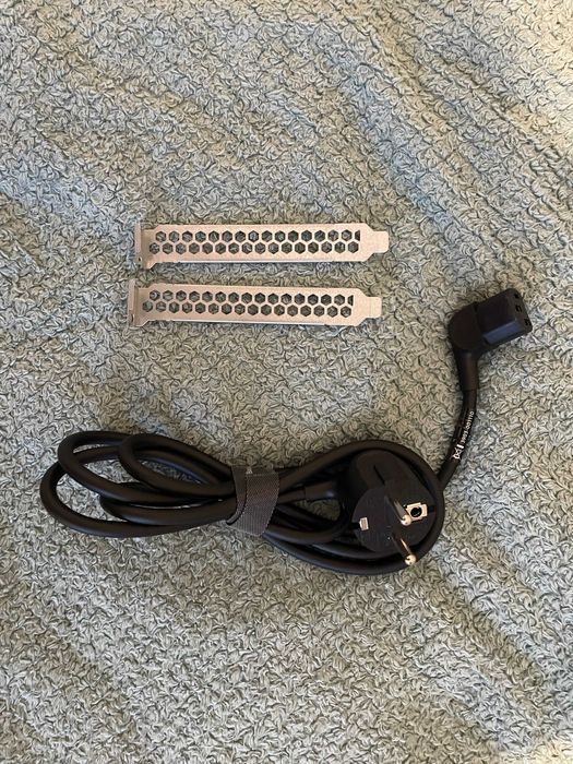 Komputer Lenovo IdeaCentre 720 i3-8100/16GB DDR4/1TB HDD