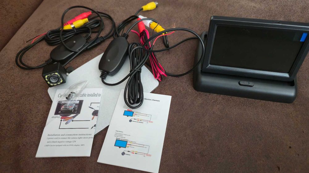 Bezprzewodowa kamera cofania ze składanym monitorem - podświetlenie LED