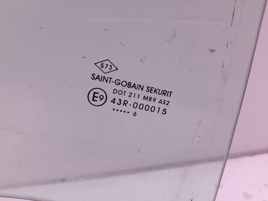 Vidro porta trás direito DACIA Sandero II (5S_)