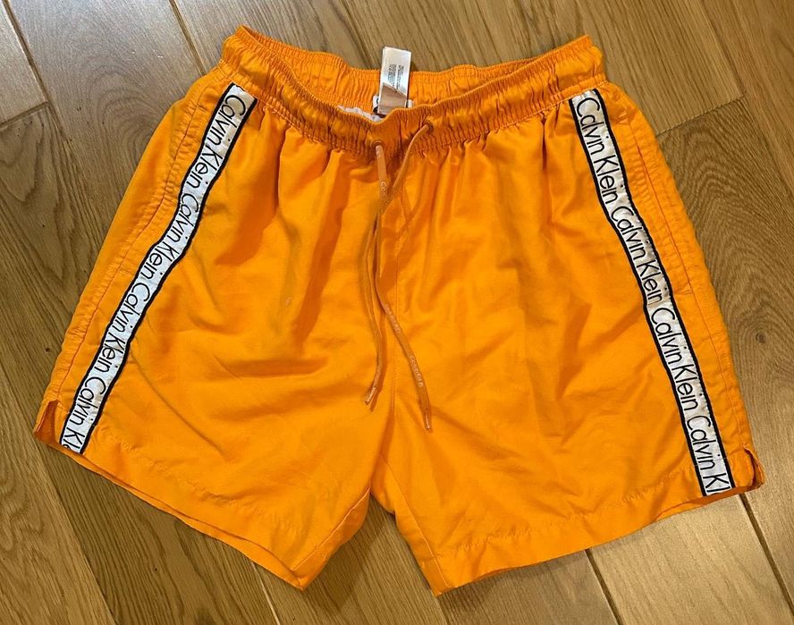 Помаранчеві плавальні шорти Calvin Klein розмір S