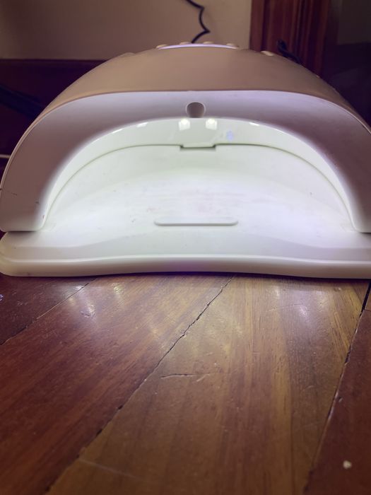 Catalisador de unhas e vernizes