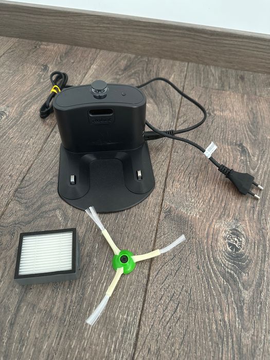 Automatyczny odkurzacz iRobot Roomba i3