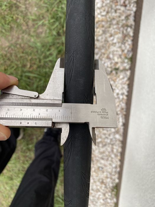 Koła karbonowe v-brake 60x700c 60 mm stożek 1600g!