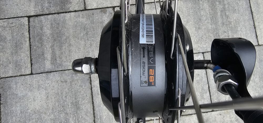 Felga aluminiowa obręcz rowerowa 28" z dynamem Tranz X