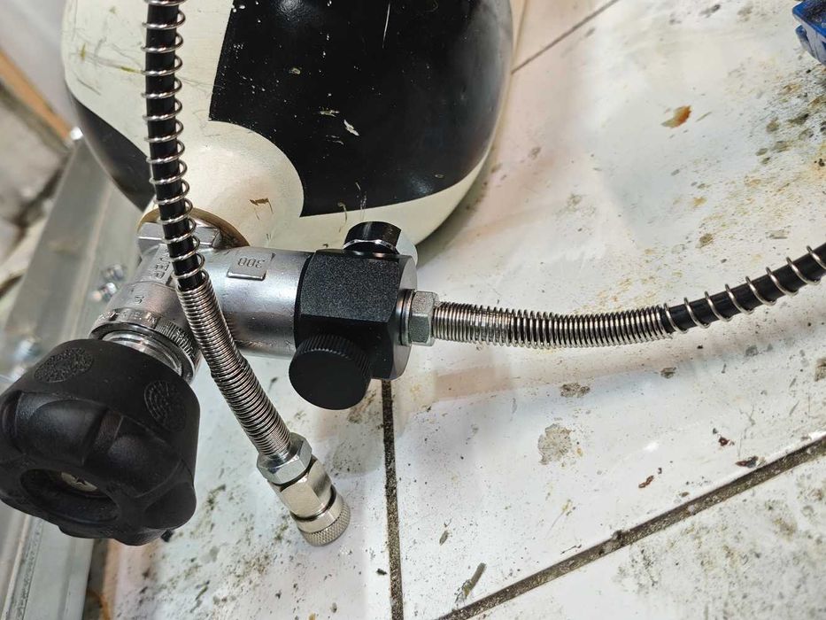 Butla kompozytowa 6,8l MSA z zaworem i przetoczką PCP