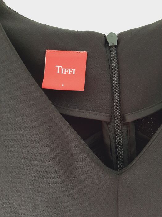 Sukienka Tiffi L - czarna, elegancka