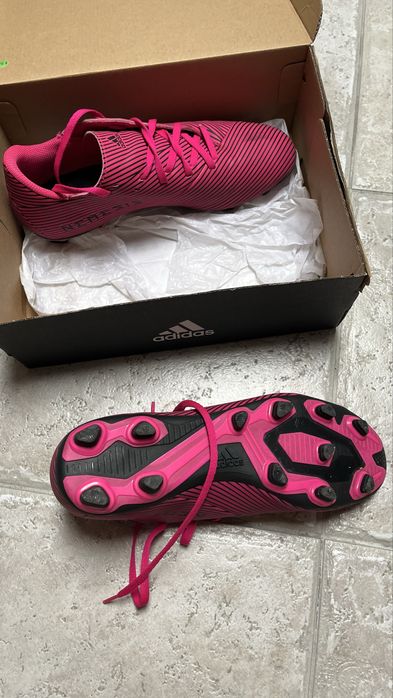Chuteiras Adidas Nemeziz Rosa