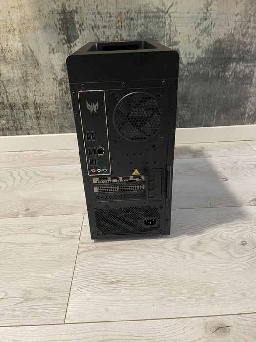 Stacjonarny komputer Predator PO 3 -655