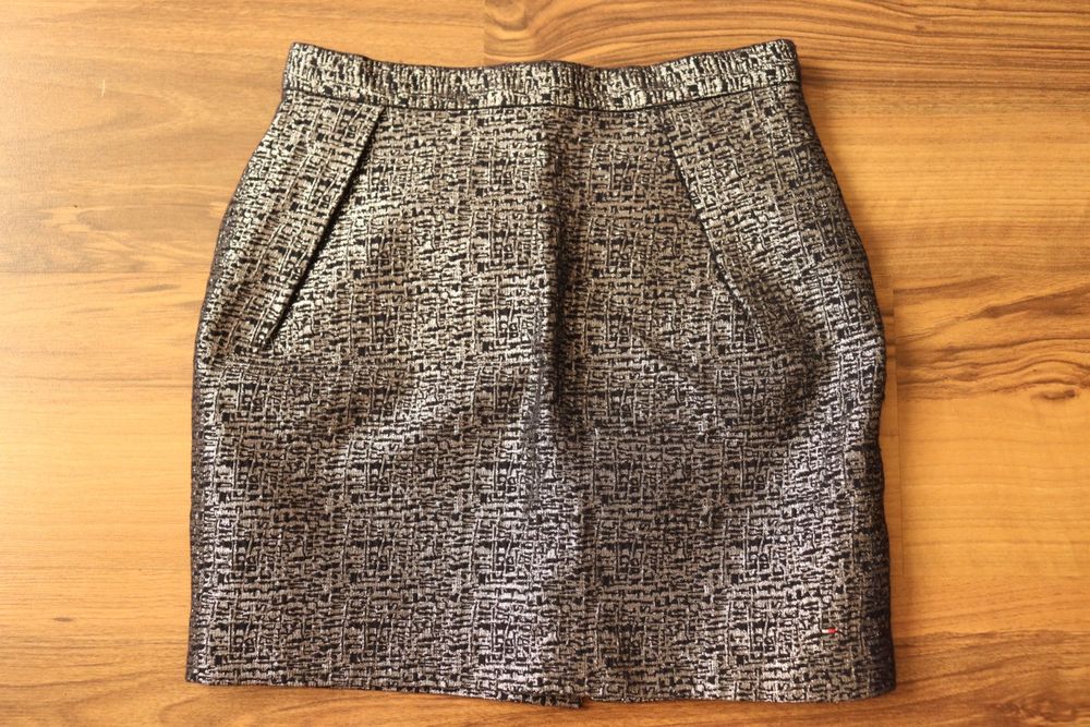 Spódnica Tommy Hilfiger 176 XS błyszcząca srebrna złota żakardowa bombka elegant