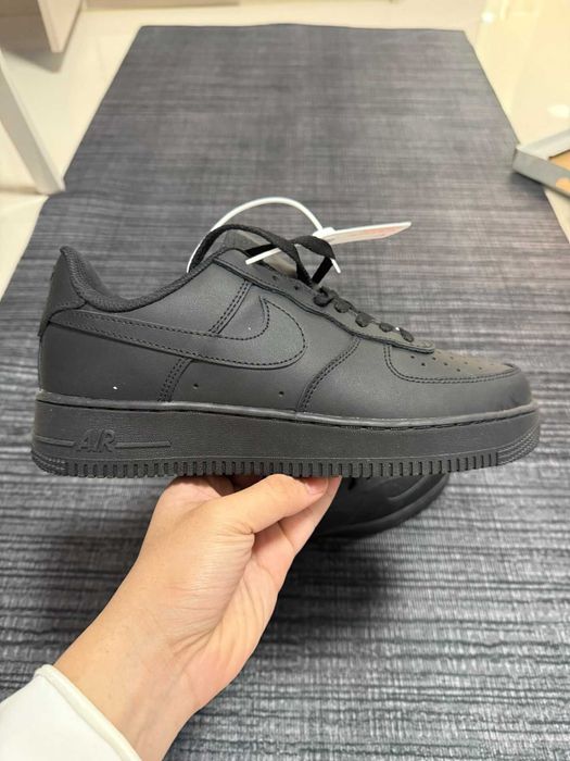Buty sportowe Nike_Air_Force_1_Low_07_Black_Gum Rozmiar R.40