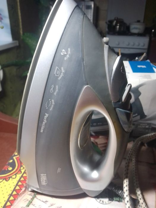 Утюг Vitek 1221 GY Perfektum