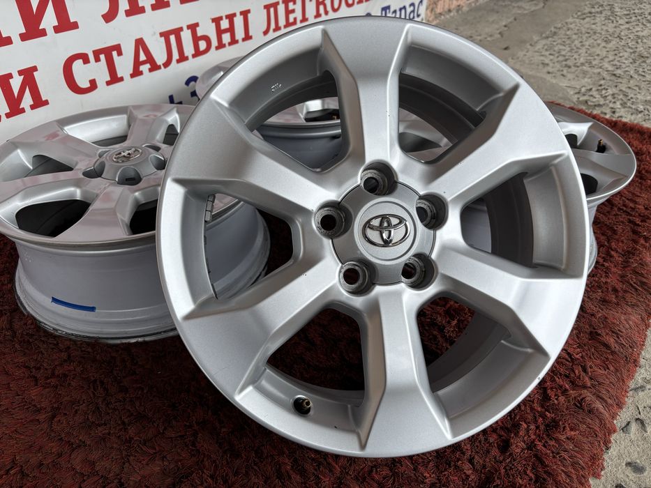 Original Toyota Rav4 C-HR Camry Corolla R17 5x114,3