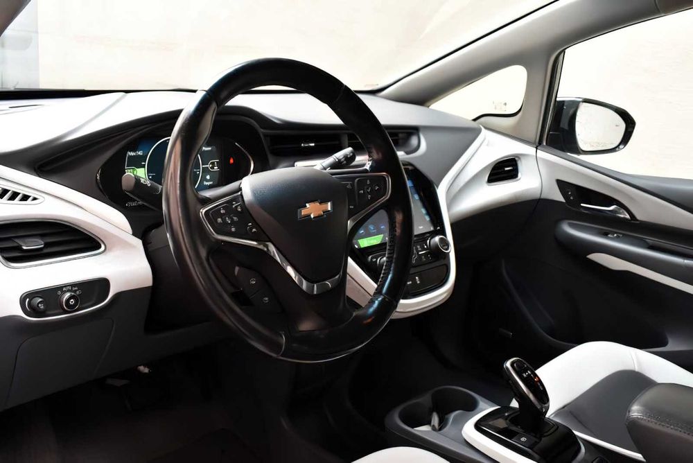 Chevrolet Bolt EV      2020