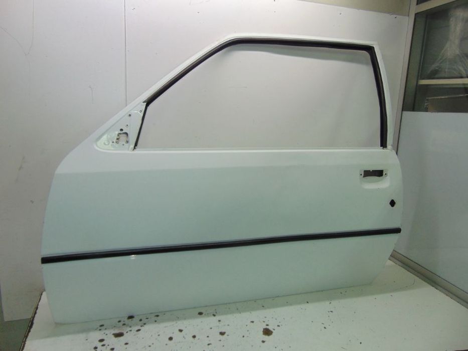 Peugeot 205 portas " nova de stock antigo