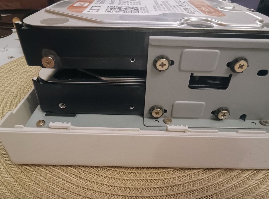 NAS Synology DS215j + 3TB WD RED NASware HDD