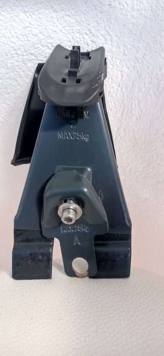 Barras de tejadilho em alumínio anti-furto