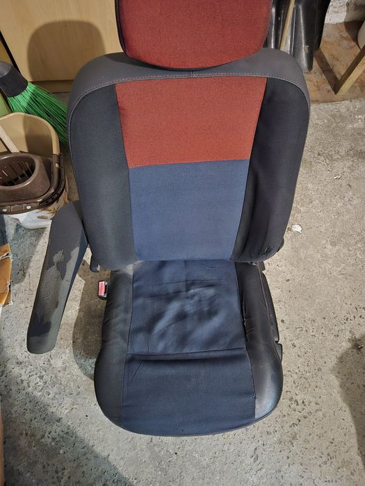 Сидіння Renault Master 3