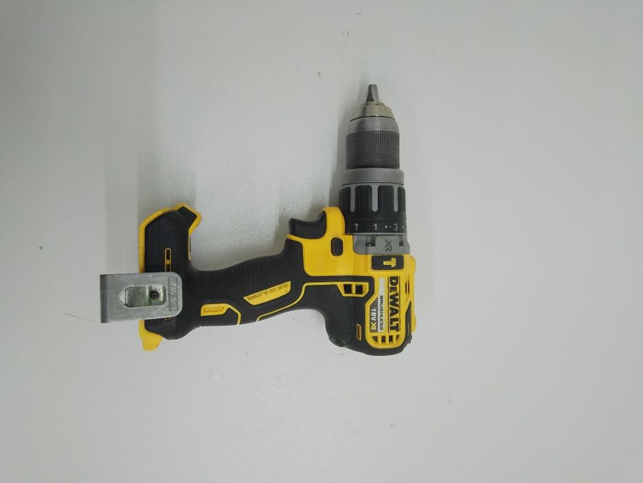 Udarowa Wkrętarka Akumulatorowa DeWalt DCD796 Bezszczotkowa