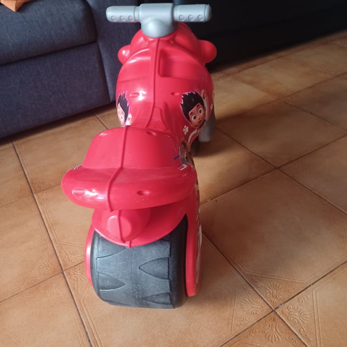 Carinho , Moto da patrulha pata