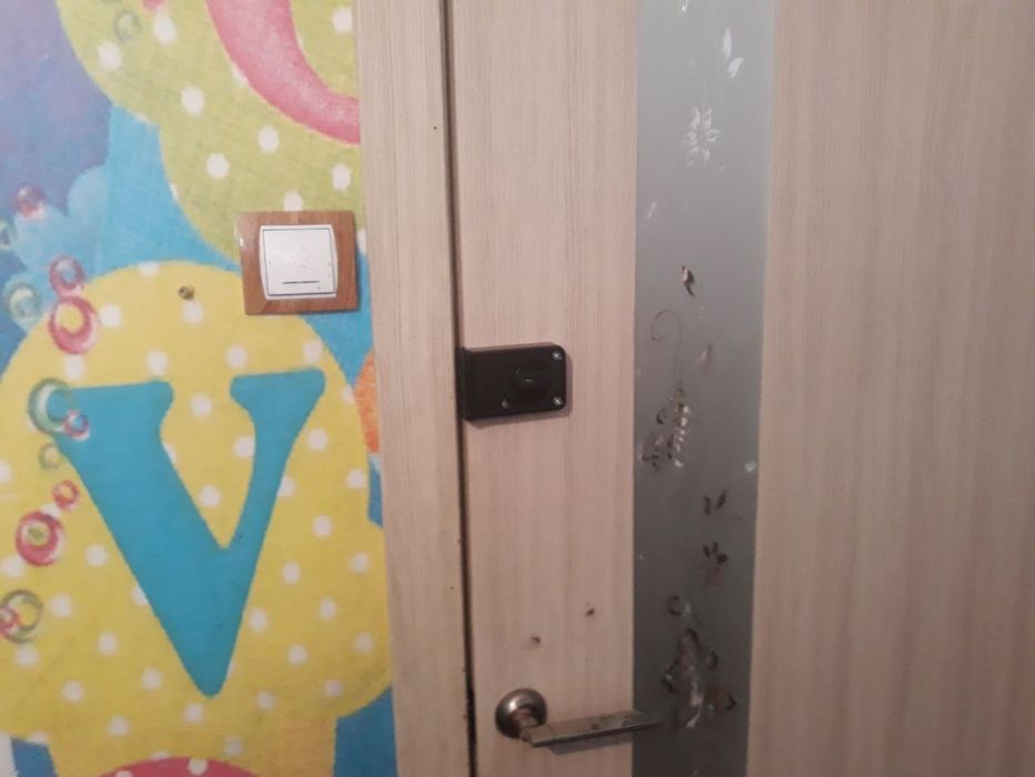 Сдам свою !!  гостинку. Гостинка с своим  санузлом, кунхей. На м. Ак.