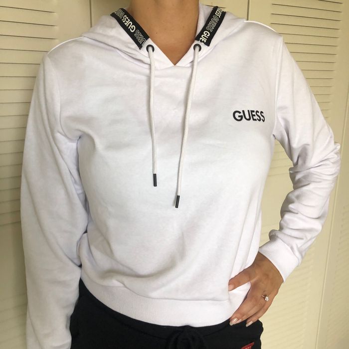 Guess bluza biala z kapturem roz M