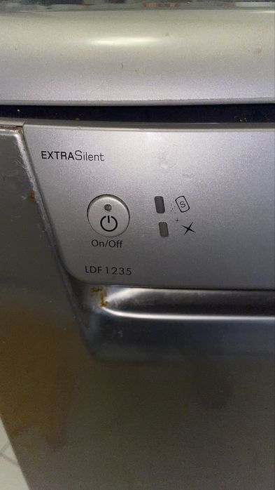 Vendo maquina  Lavar loica Hotpoint para peças