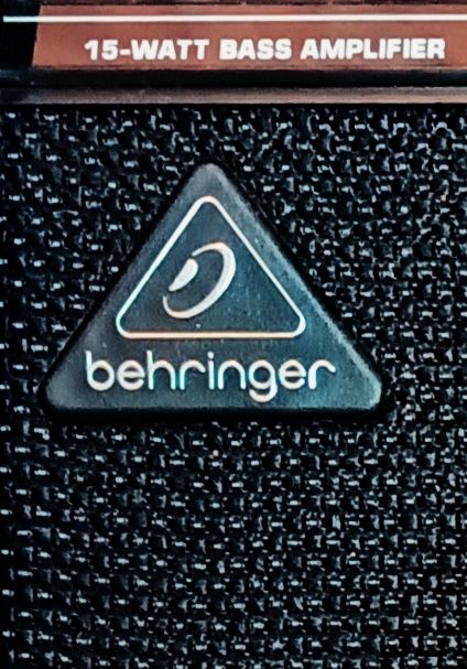 Wzmacniacz gitarowy basowy Behringer combo piecyk do: gitara basowa