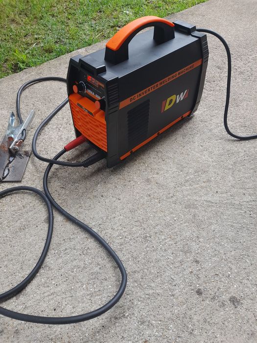 Maquina soldar nova na caixa