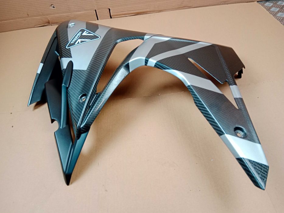 Triumph Daytona 765 Moto 2 Prawy Bok Boczek Owiewka Boczna Carbon