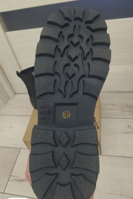 Черевики шкіряні