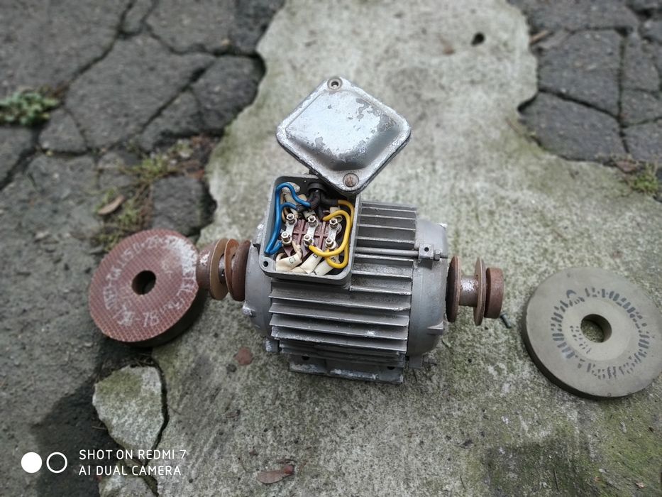 Продам электродвигатель.