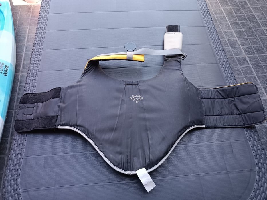 Colete de água para cão